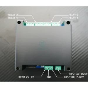 ภาพมุมมองด้านหน้ากล่อง SmartTimer V1 พร้อมป้ายกำกับพอร์ต: ขั้วรีเลย์ 1–4 ด้านบน และขั้วไฟเข้า/จ่ายไฟด้านล่าง (DC 5V, GND, DC 7–30V, AC 220V) พร้อมโลโก้ DevaDIY